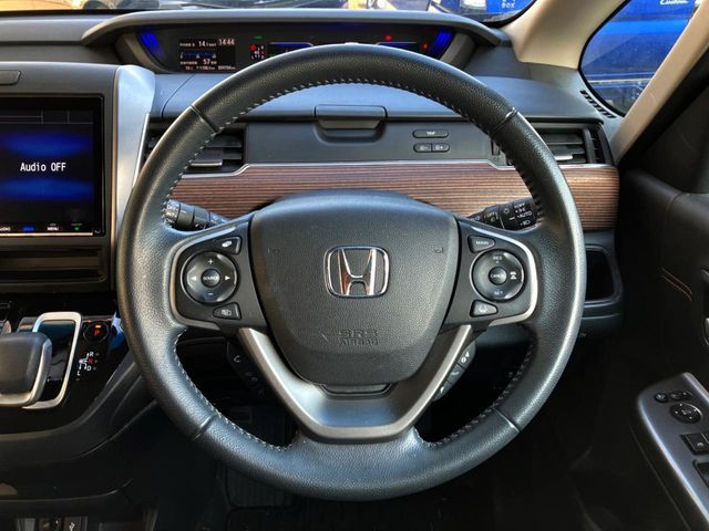 HONDA FREED HYBRID 2021