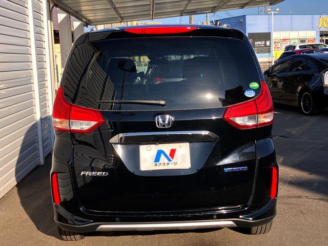 HONDA FREED HYBRID 2021