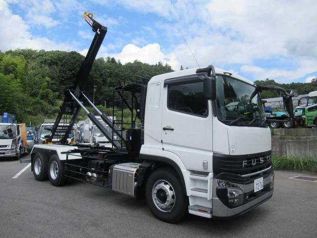 MITSUBISHI FUSOU SUPER GREAT 2025