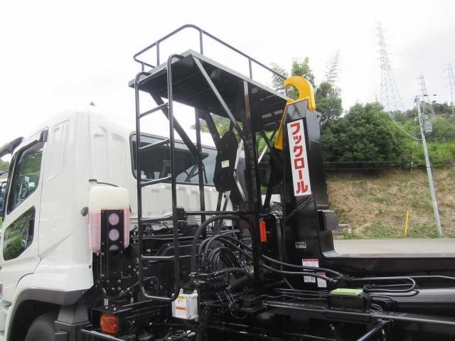 MITSUBISHI FUSOU SUPER GREAT 2025