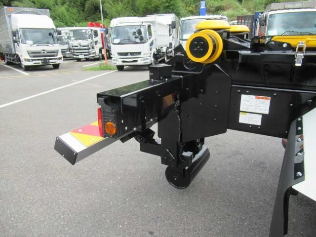 MITSUBISHI FUSOU SUPER GREAT 2025