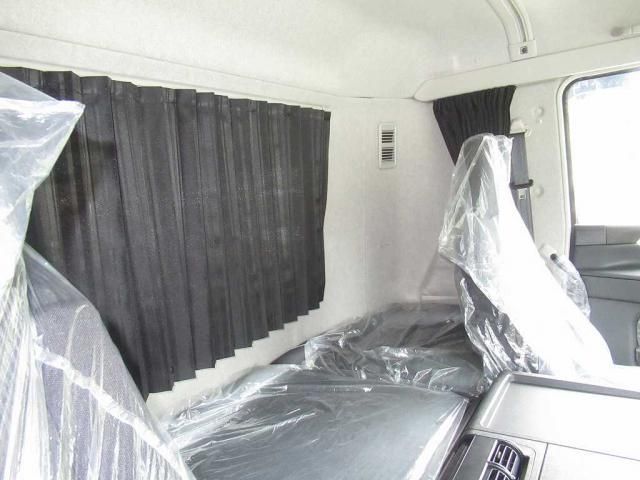 MITSUBISHI FUSOU SUPER GREAT 2025