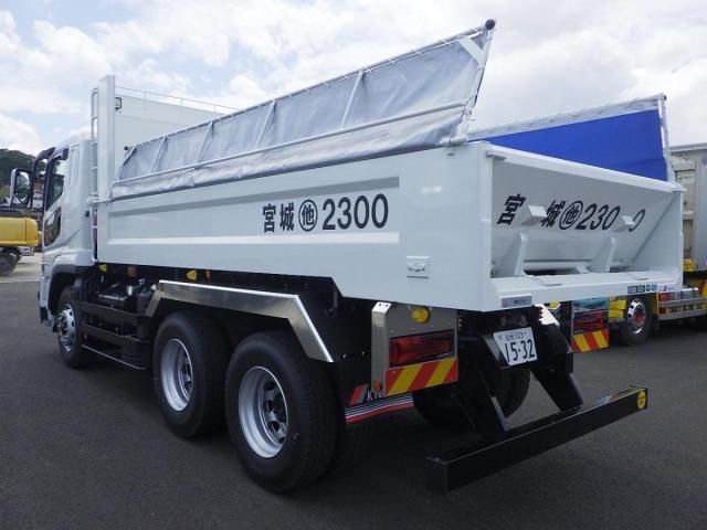 MITSUBISHI FUSOU SUPER GREAT 2025