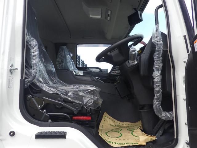 MITSUBISHI FUSOU SUPER GREAT 2025