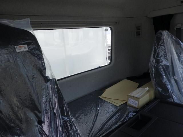 MITSUBISHI FUSOU SUPER GREAT 2025