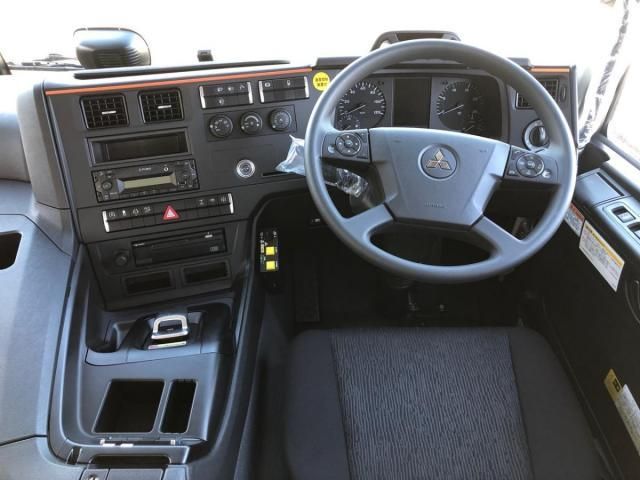 MITSUBISHI FUSOU SUPER GREAT 2025