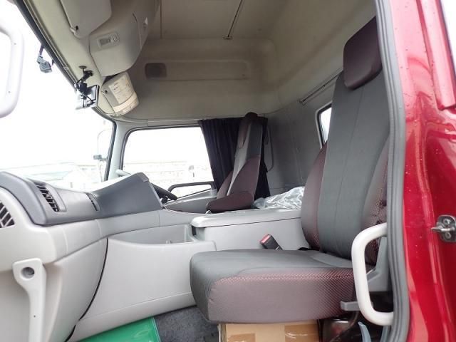 NISSAN DIESEL Quon 2021