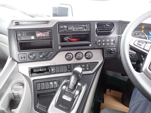 NISSAN DIESEL Quon 2021