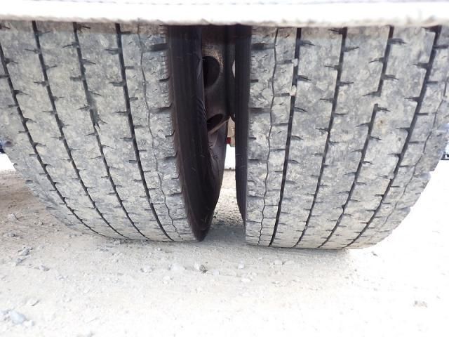 NISSAN DIESEL Quon 2021