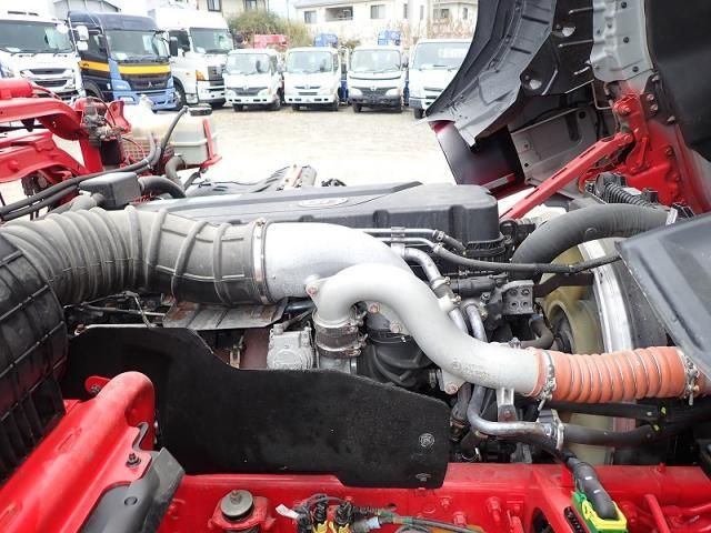 NISSAN DIESEL Quon 2021