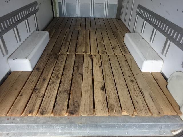 NISSAN CARAVAN van 2WD 2005