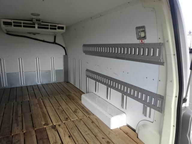 NISSAN CARAVAN van 2WD 2005