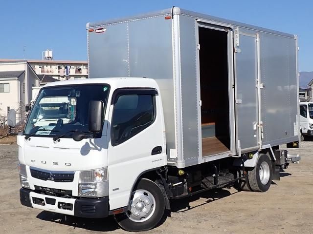 MITSUBISHI CANTER 2019