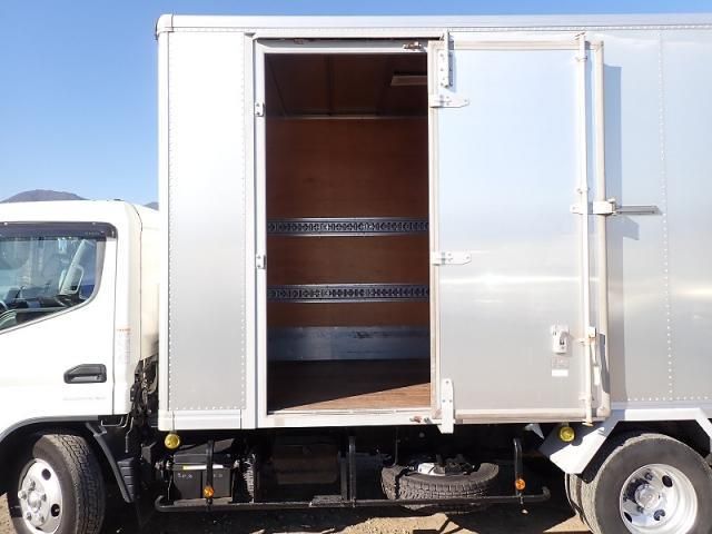 MITSUBISHI CANTER 2019