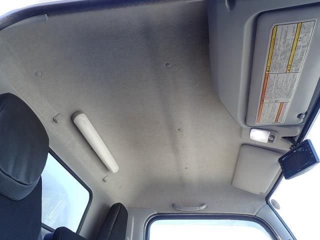 MITSUBISHI CANTER 2019