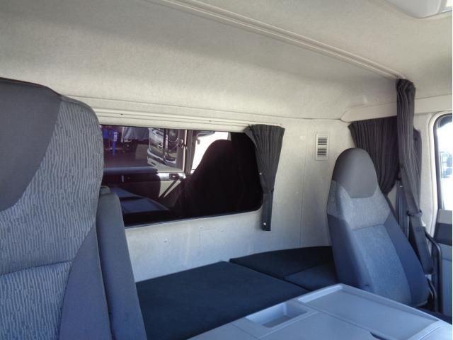 MITSUBISHI FUSOU SUPER GREAT 2021