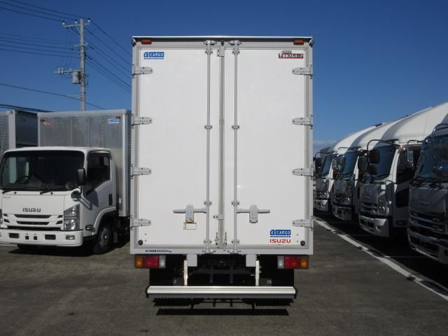 ISUZU ELF 2019