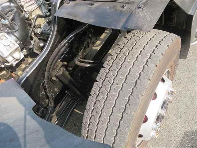 MITSUBISHI FUSOU SUPER GREAT 2015