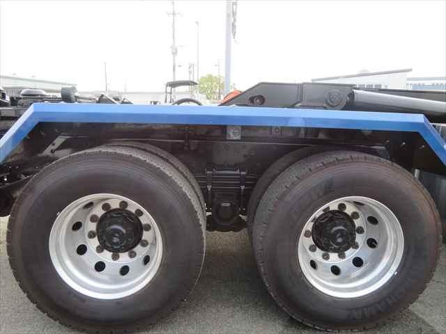 MITSUBISHI FUSOU SUPER GREAT 2015