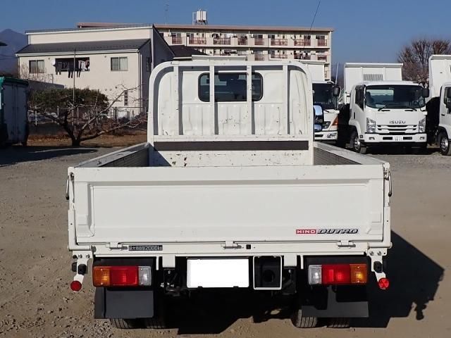 HINO DUTRO 2024