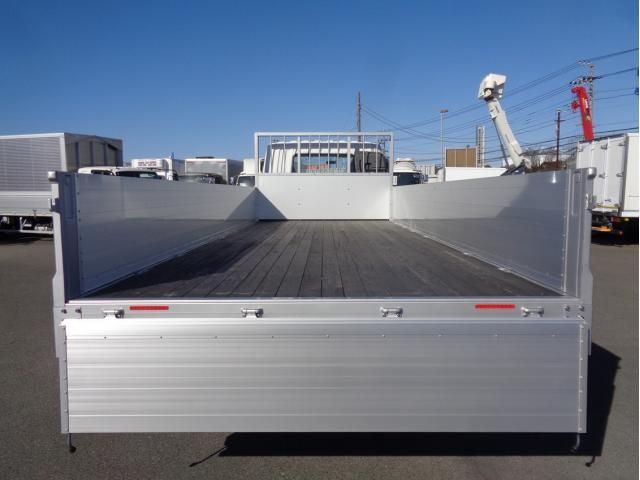 MITSUBISHI FUSOU FIGHTER 2024