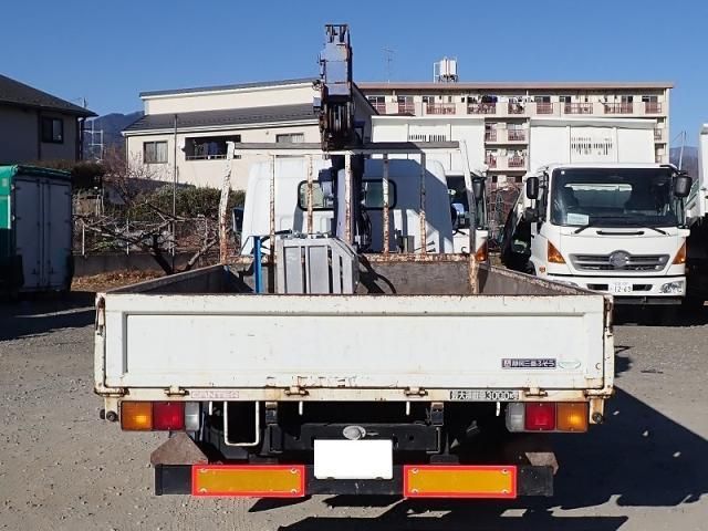 MITSUBISHI CANTER 2005