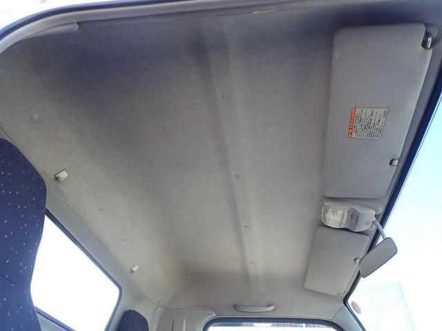 MITSUBISHI CANTER 2005