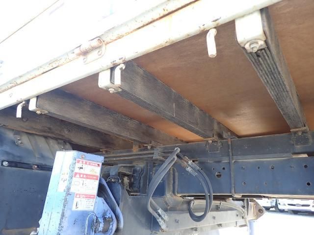 MITSUBISHI CANTER 2005