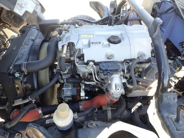 MITSUBISHI CANTER 2005