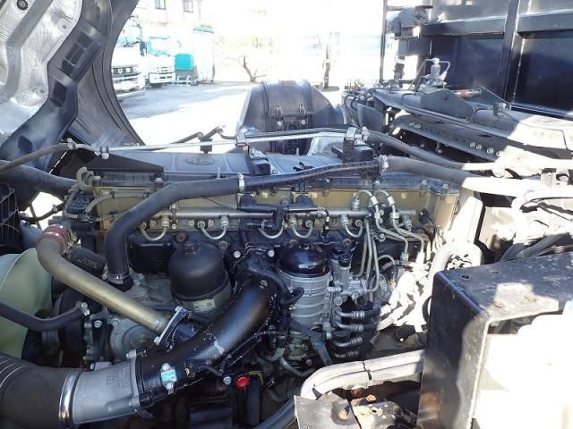 MITSUBISHI FUSOU SUPER GREAT 2021