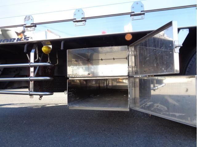 MITSUBISHI FUSOU SUPER GREAT 2022