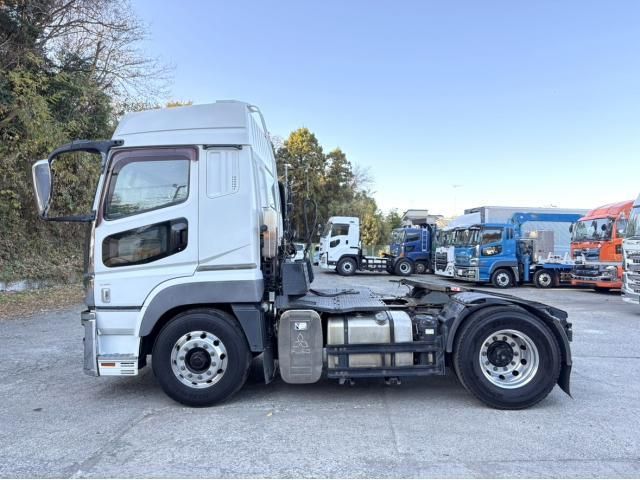 MITSUBISHI FUSOU SUPER GREAT 2016