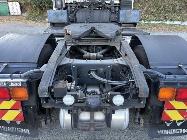 MITSUBISHI FUSOU SUPER GREAT 2016