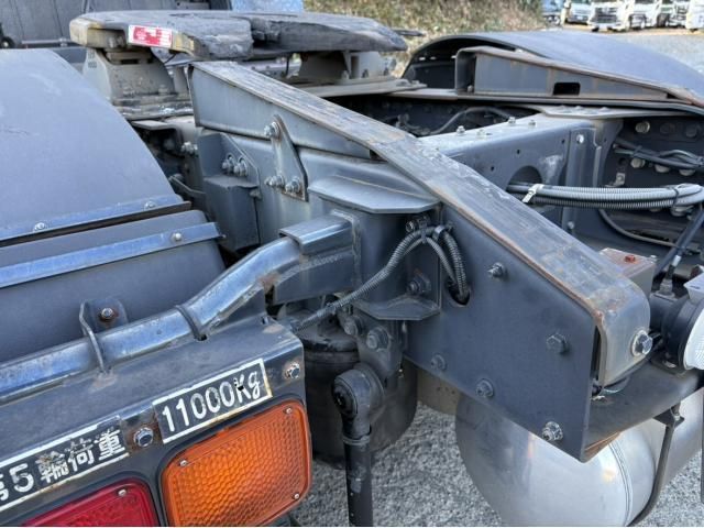 MITSUBISHI FUSOU SUPER GREAT 2016