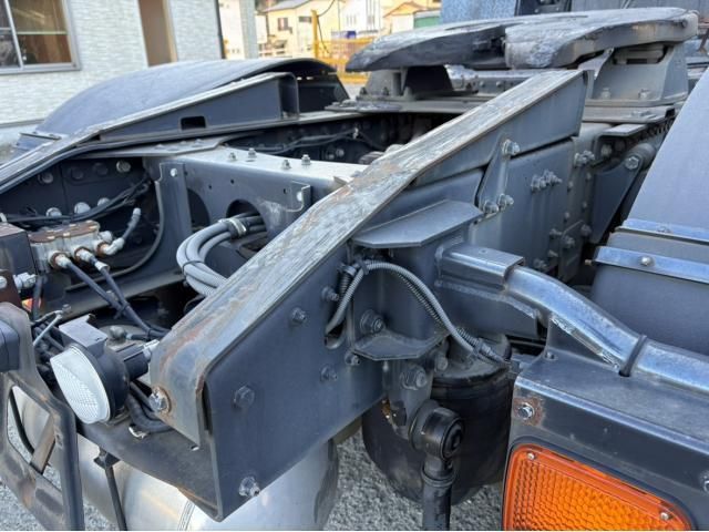 MITSUBISHI FUSOU SUPER GREAT 2016