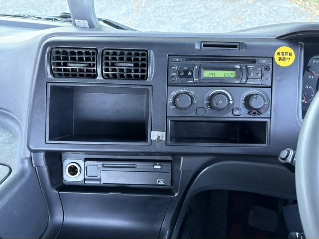 MITSUBISHI FUSOU SUPER GREAT 2016