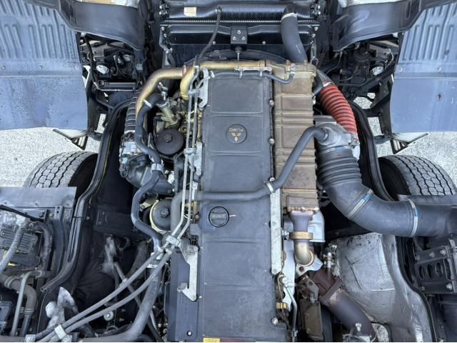 MITSUBISHI FUSOU SUPER GREAT 2016