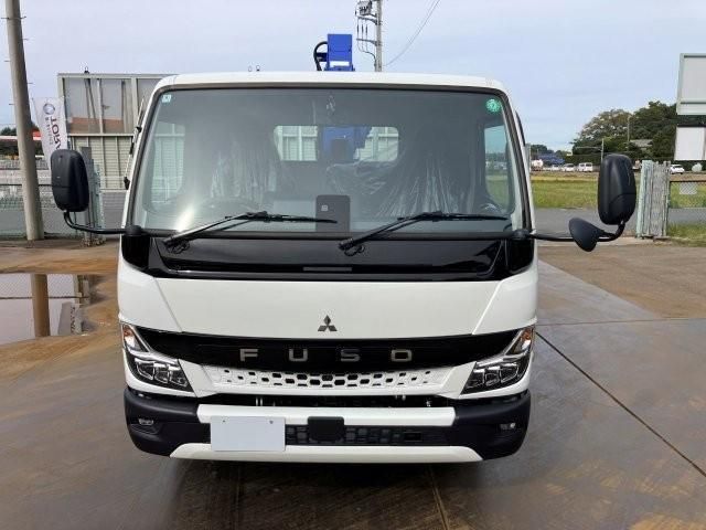 MITSUBISHI CANTER 2025