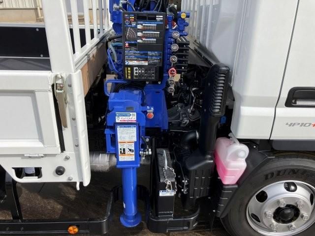 MITSUBISHI CANTER 2025