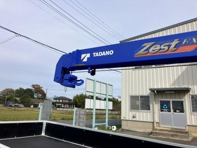 MITSUBISHI CANTER 2025