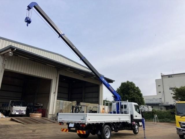 MITSUBISHI CANTER 2025