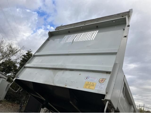 MITSUBISHI CANTER 2020