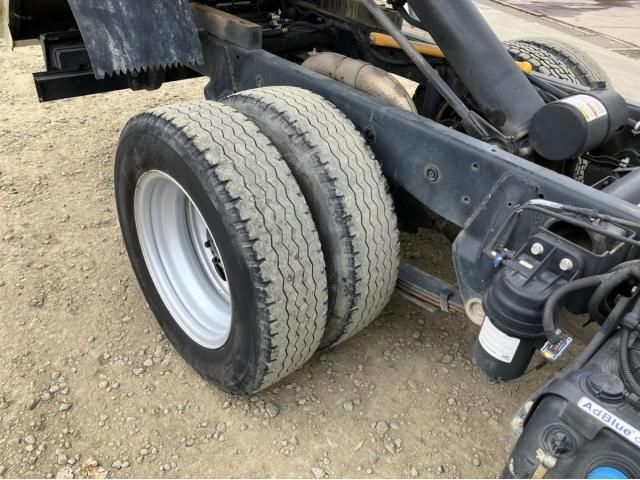 MITSUBISHI CANTER 2020