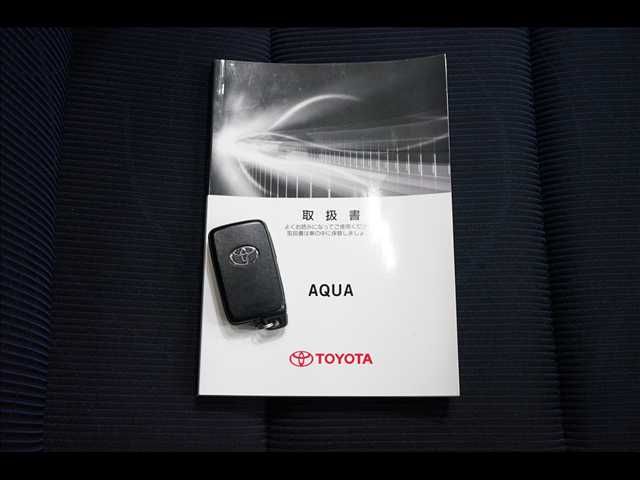 TOYOTA AQUA 2015