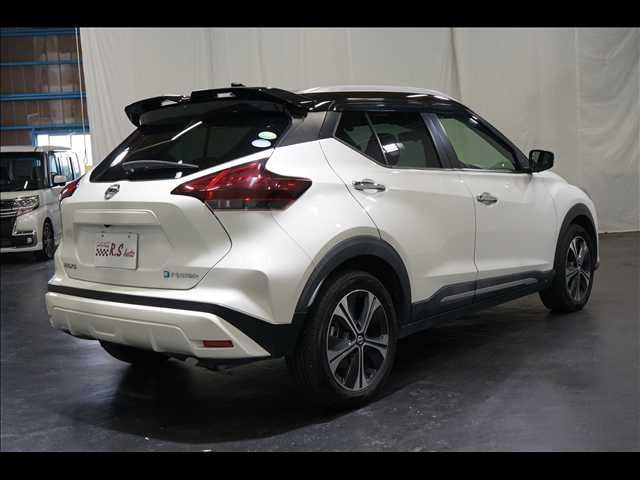 NISSAN KICKS 2020