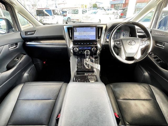 TOYOTA ALPHARD hybrid 4WD 2018