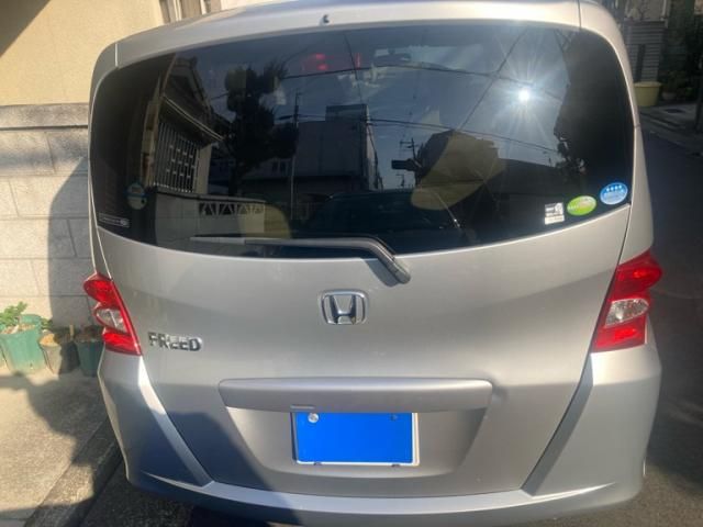 HONDA FREED 2009