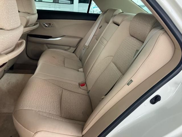 TOYOTA CROWN sedan 2010