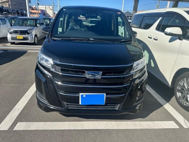 TOYOTA NOAH HYBRID 2020 