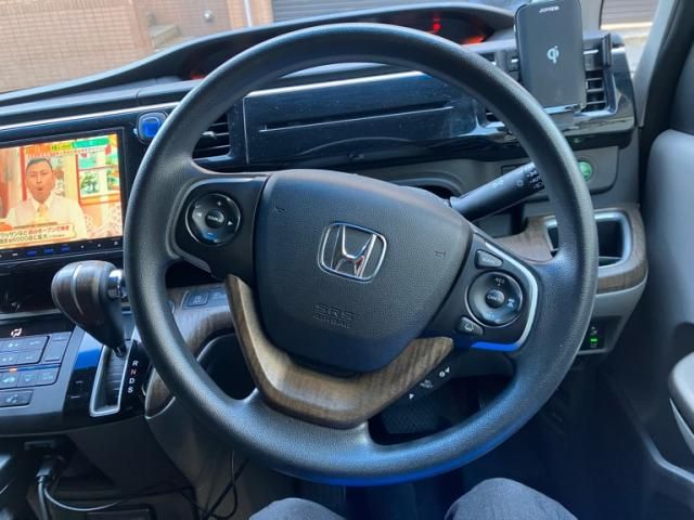 HONDA STEPWAGON 2015